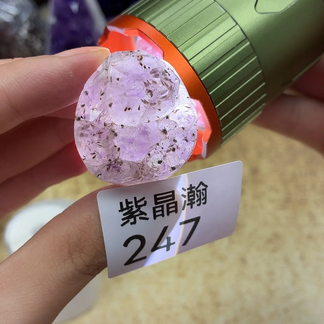 未镶嵌水晶大型摆件（非配饰）