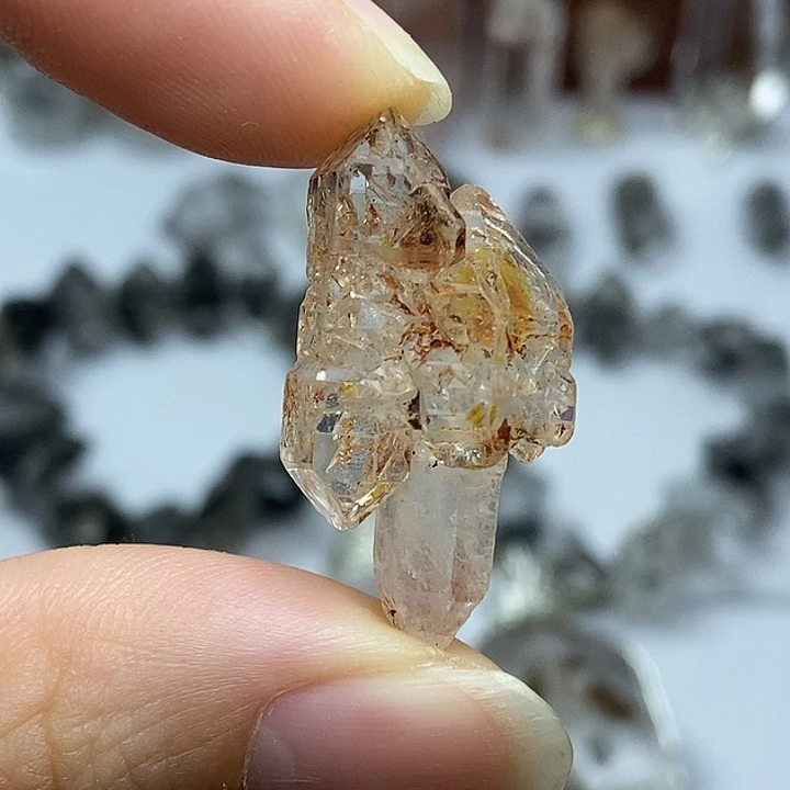 颈饰未镶嵌水晶油胆共生冰淇淋