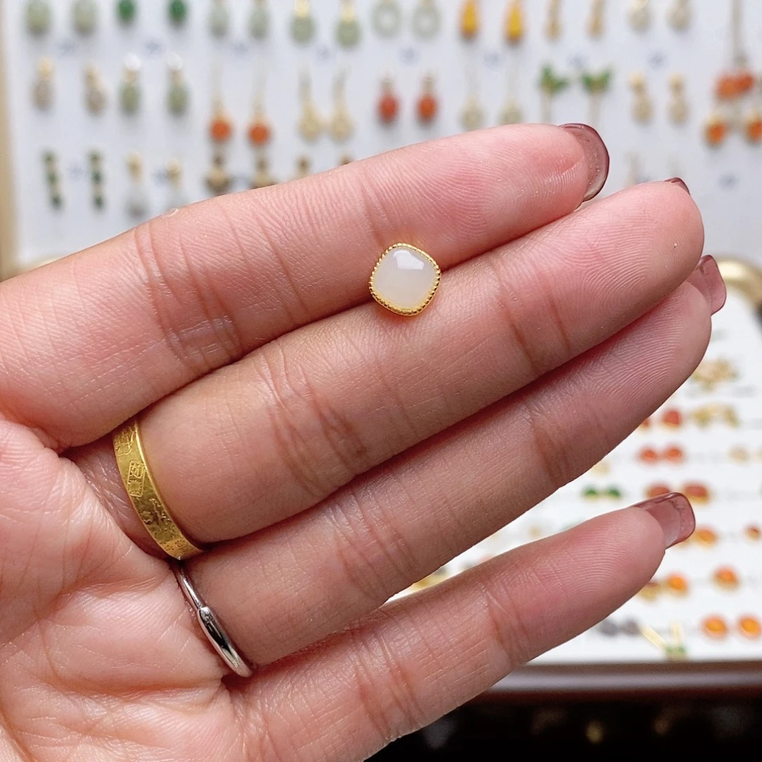 和田玉银S925镶嵌耳饰