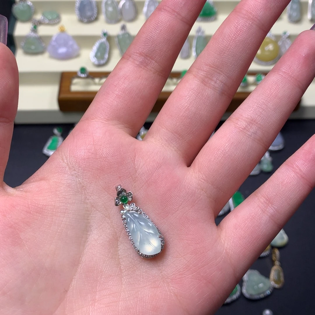 一***圆翡翠银S925镶嵌挂件