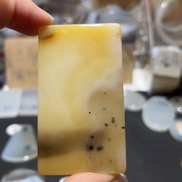 未镶嵌颈饰玛瑙/玉髓