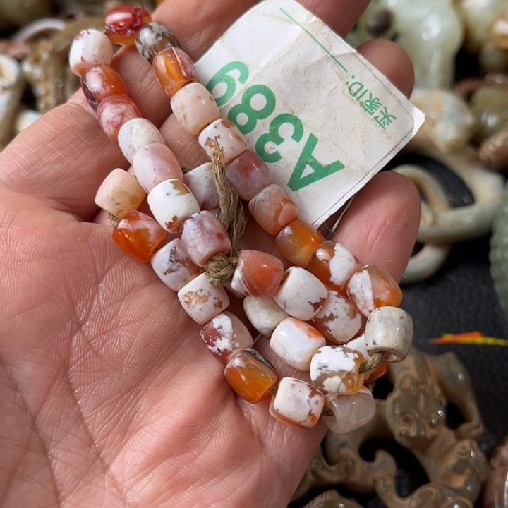 玛瑙/玉髓颈饰合金