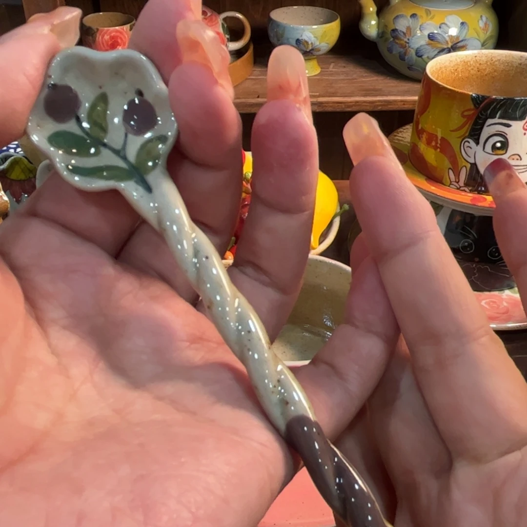 瓷片红红火火过大年
