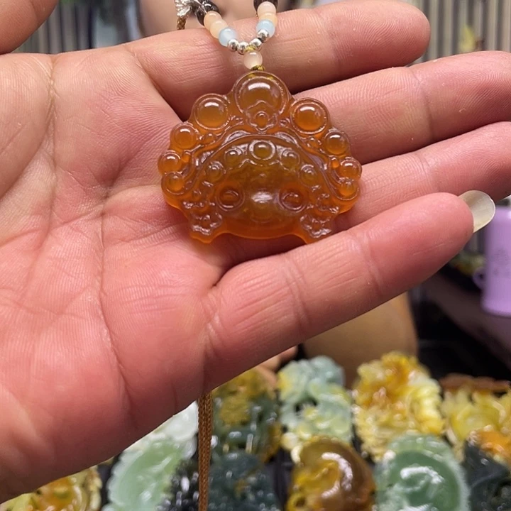 未镶嵌蛇纹石玉颈饰