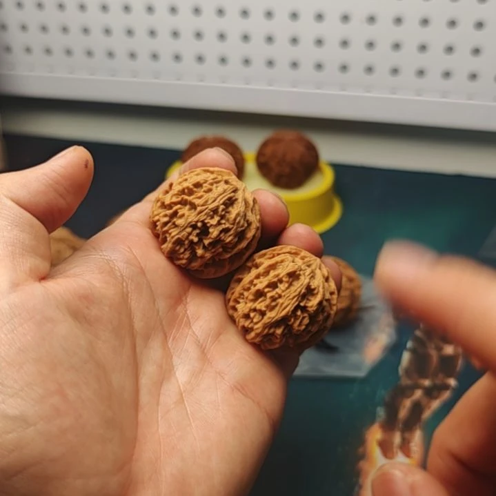 文玩核桃把件苹果园