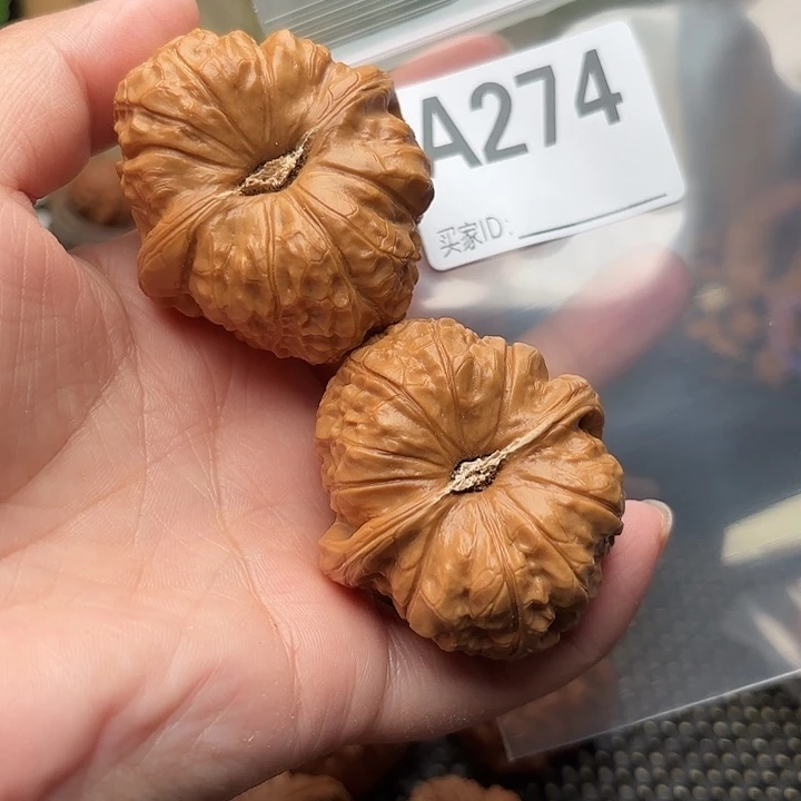 桃核把件南关敦43