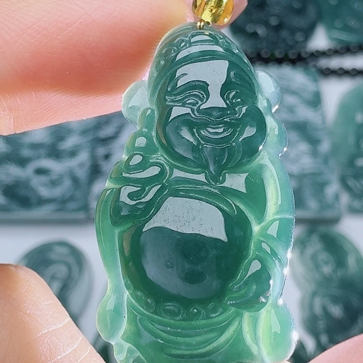 翡翠未镶嵌颈饰天然的A货翡翠多样性发其一