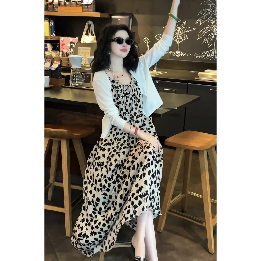 碎花气质时尚法式复古韩版女装夏季连衣裙印花吊带裙炸街设计感