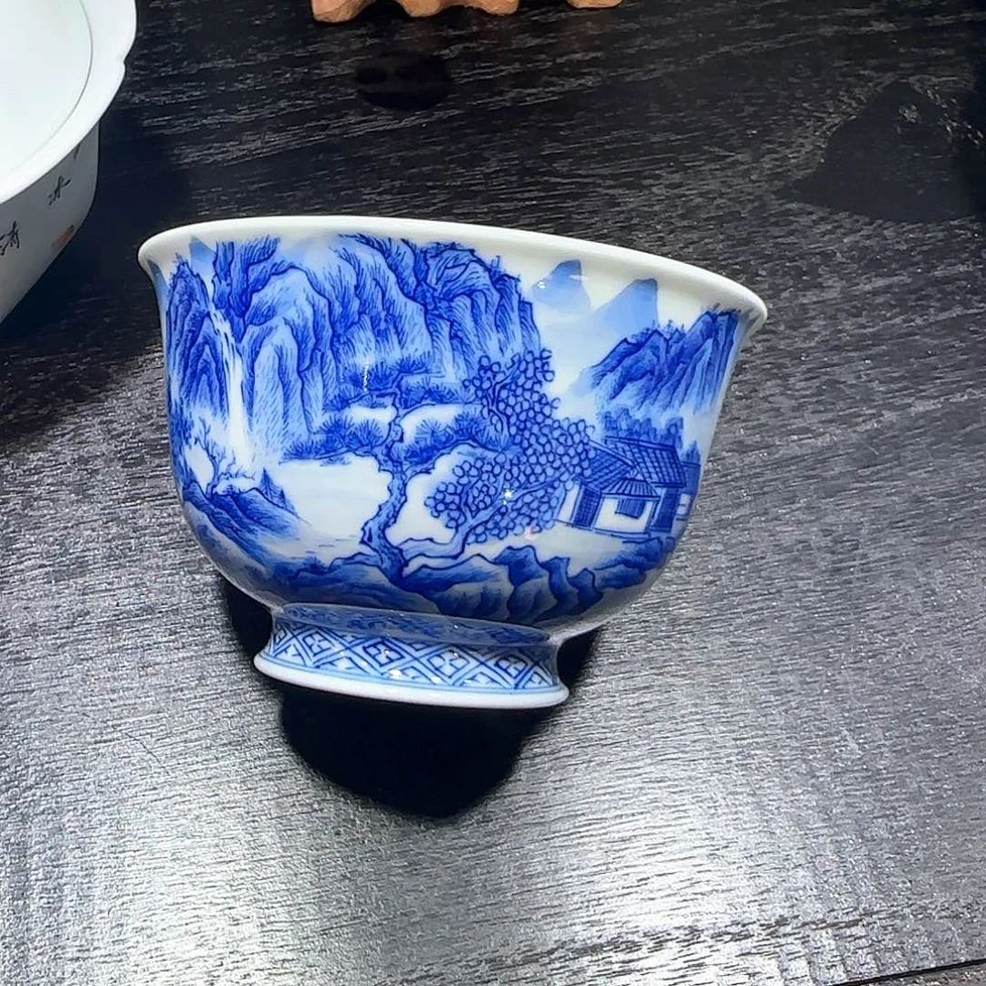 摆件瓷主人杯山水