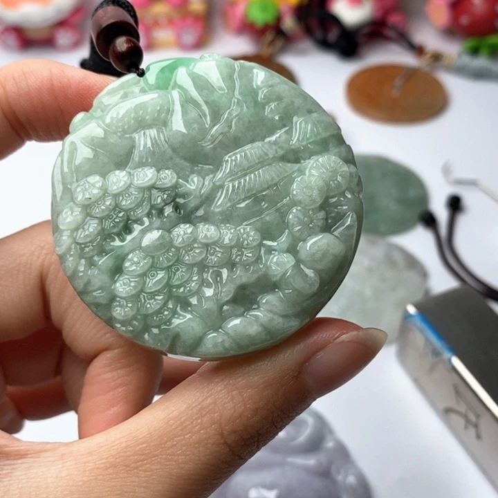 翡翠未镶嵌颈饰翡翠