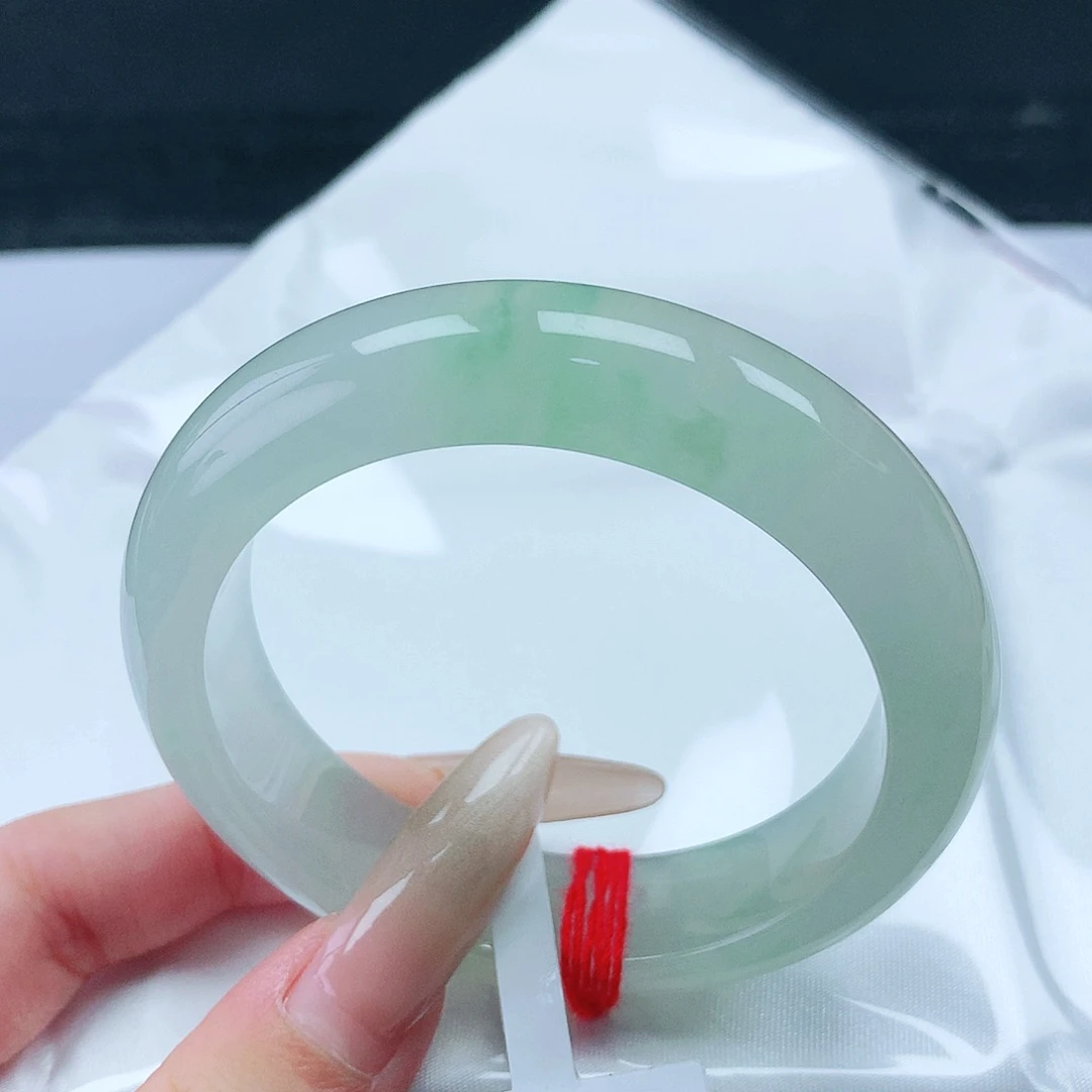 开***芯翡翠手镯未镶嵌51圈