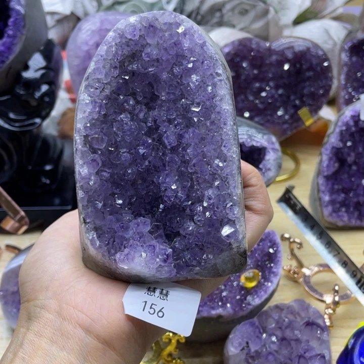 未镶嵌水晶大型摆件（非配饰）