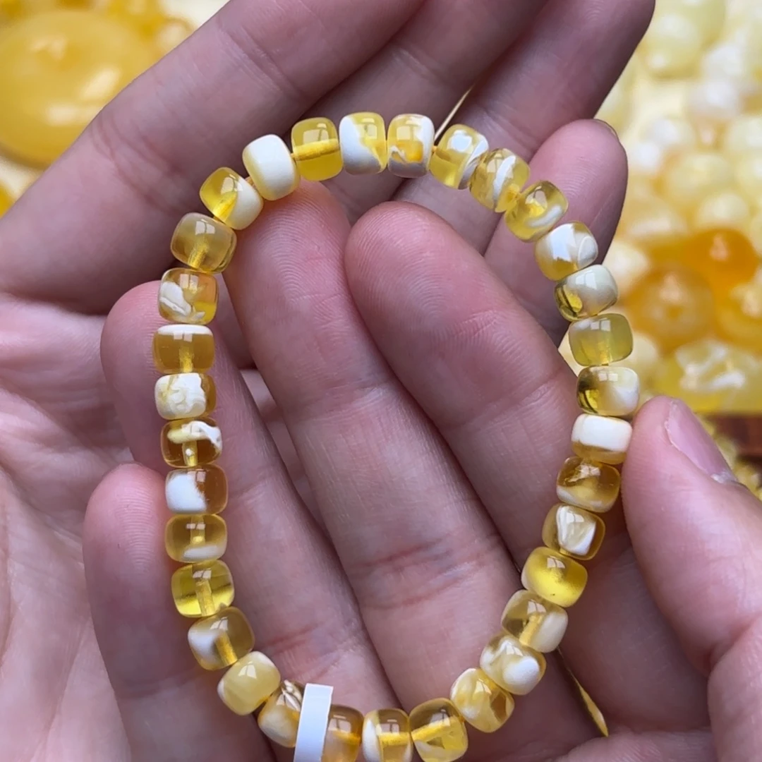 琥珀未镶嵌裸石瓷白妖花老型单圈