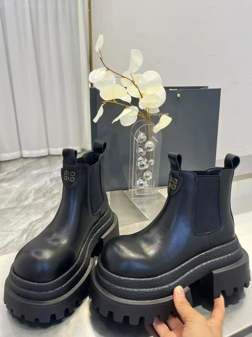 唐小肉透气增高粗跟秋季2025单鞋烟筒靴圆头高智明星同款909-2