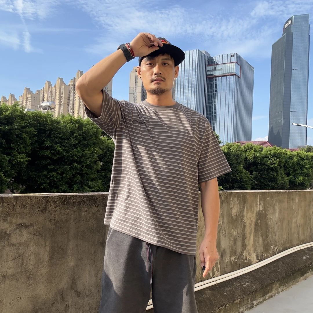 百搭复古条纹T恤夏季纯棉经典宽松圆领休闲条纹T恤