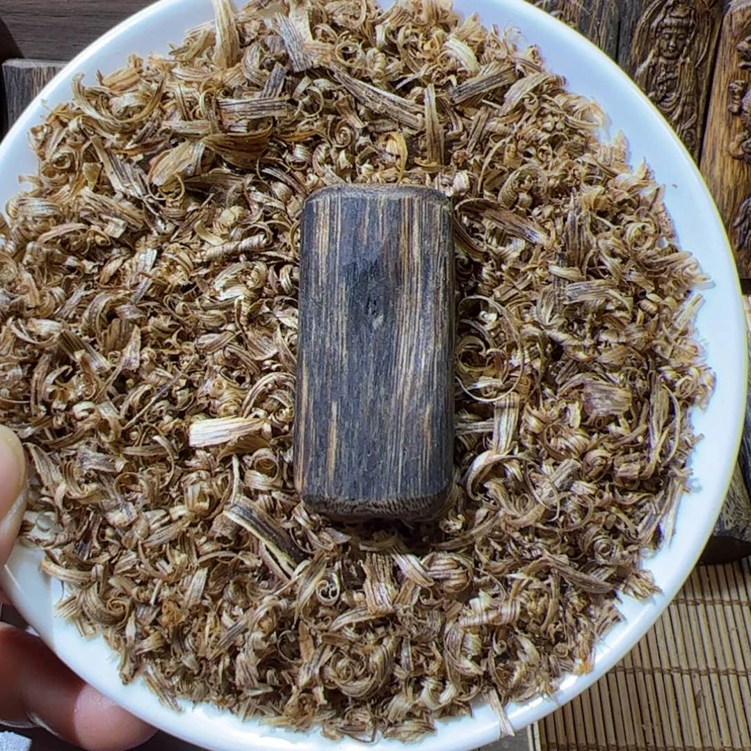 沉香碎屑沉香白棋素牌7.2克