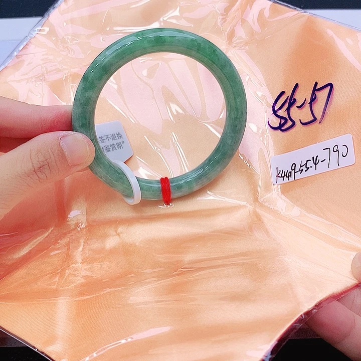 未镶嵌手镯翡翠翡翠