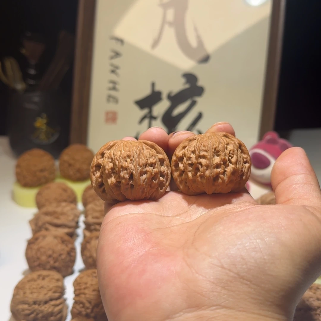 z***k文玩核桃吊坠43尺寸磨盘