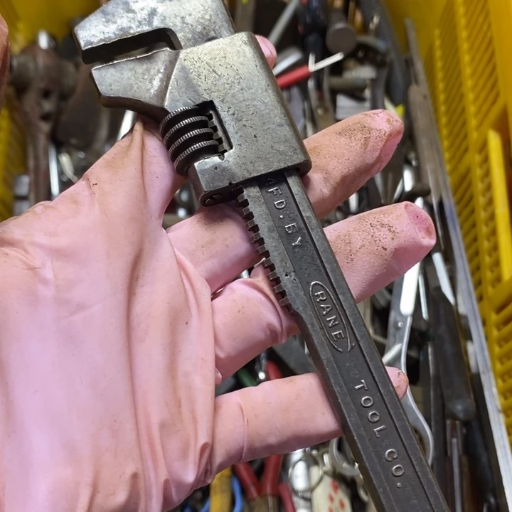 铁只****?二手工具二手工具