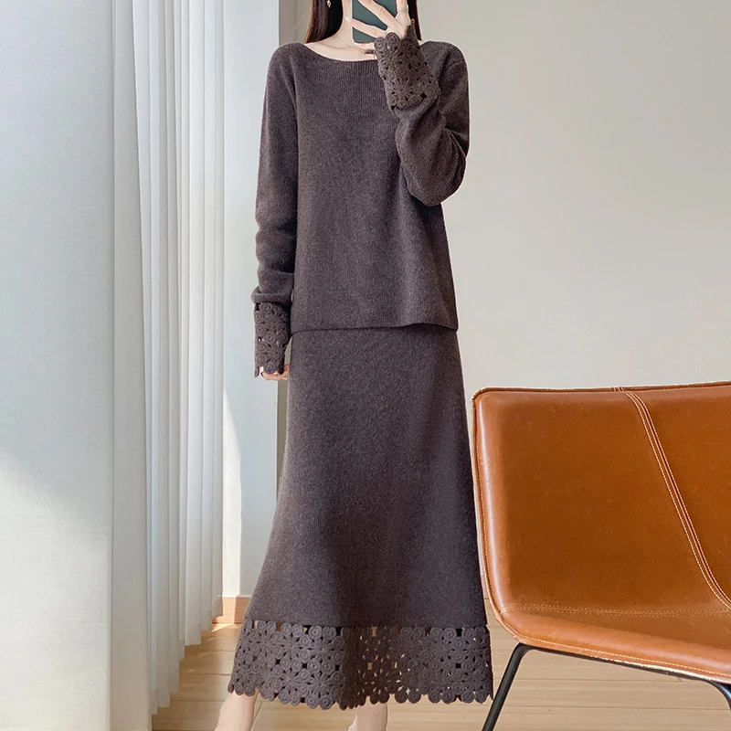 LM.纯色高端质感100%纯羊毛衫半身裙元宝针钩花两件套装JN2527