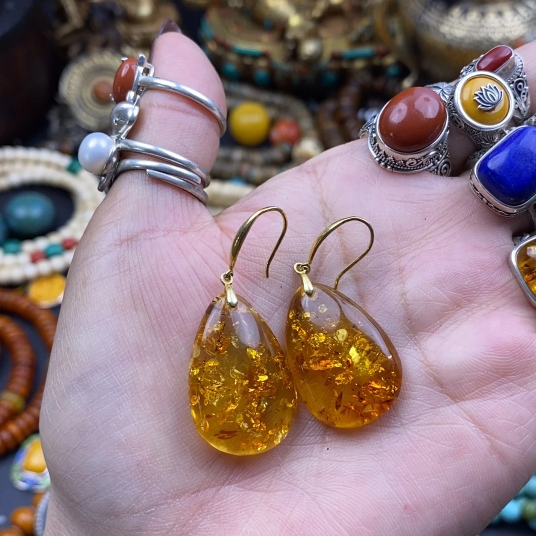 浅***贝泥塑擦擦的吊坠和