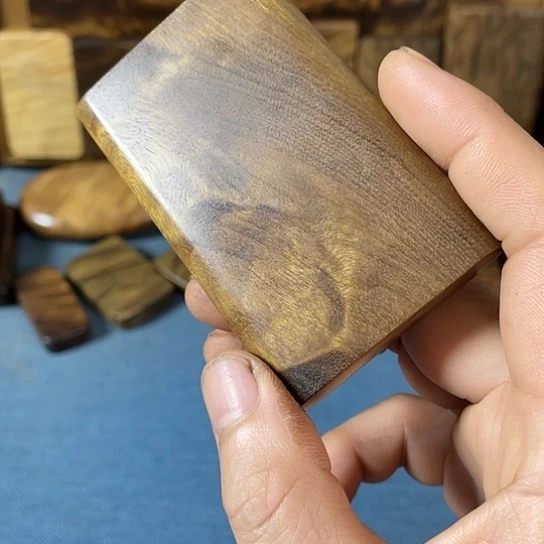 【闪购商品】迷*金丝楠阴沉木无事牌