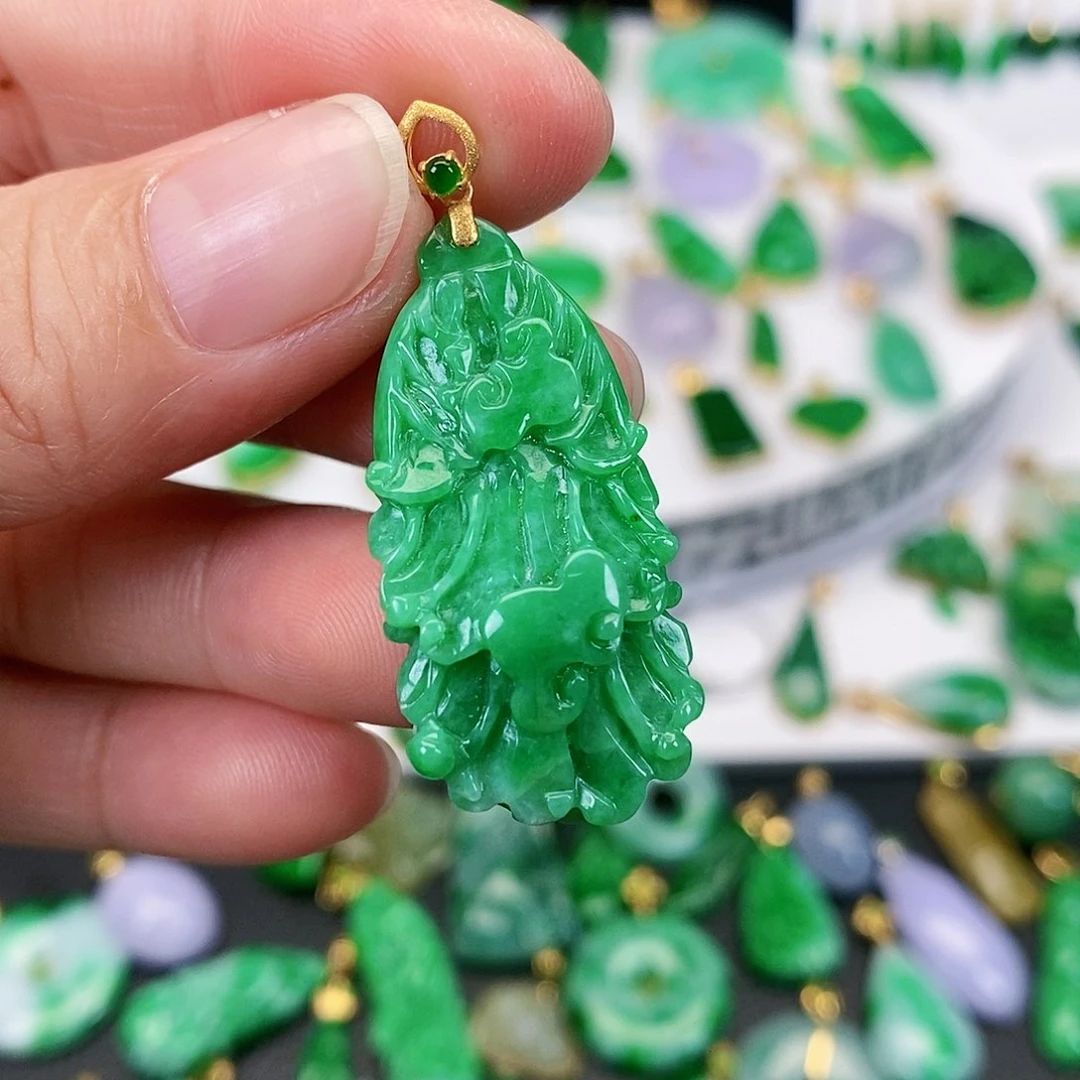 翡翠吊坠(不含链)18K金镶嵌