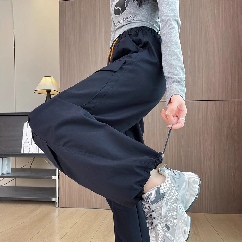 松紧腰抽绳工装裤女春秋2025新款洋气休闲运动伞兵束脚运动阔腿裤