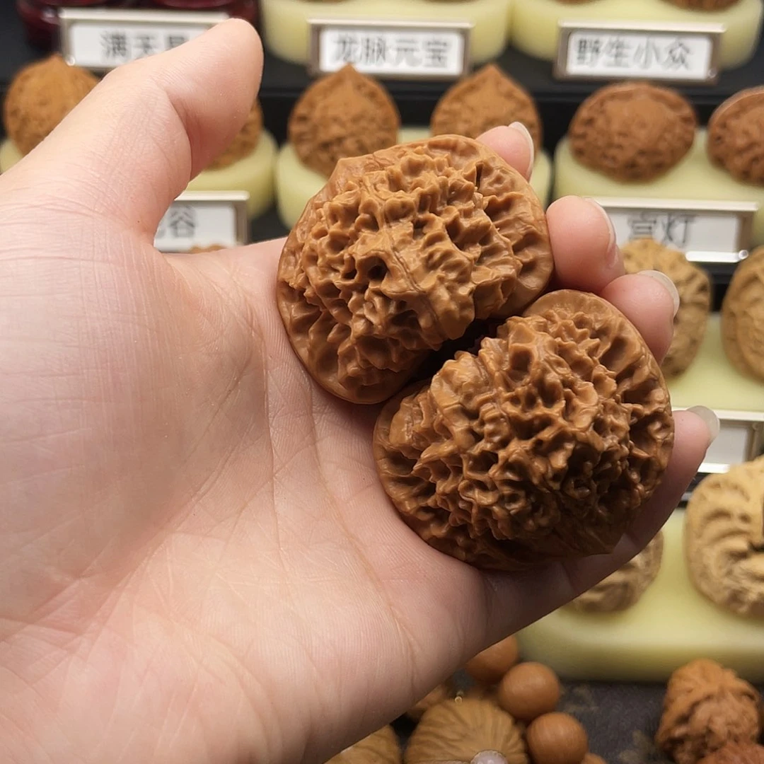 文玩核桃把件官帽46尺1005