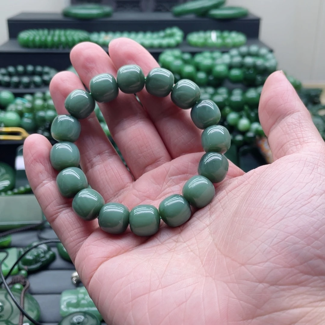 和田玉（碧玉）未镶嵌手链