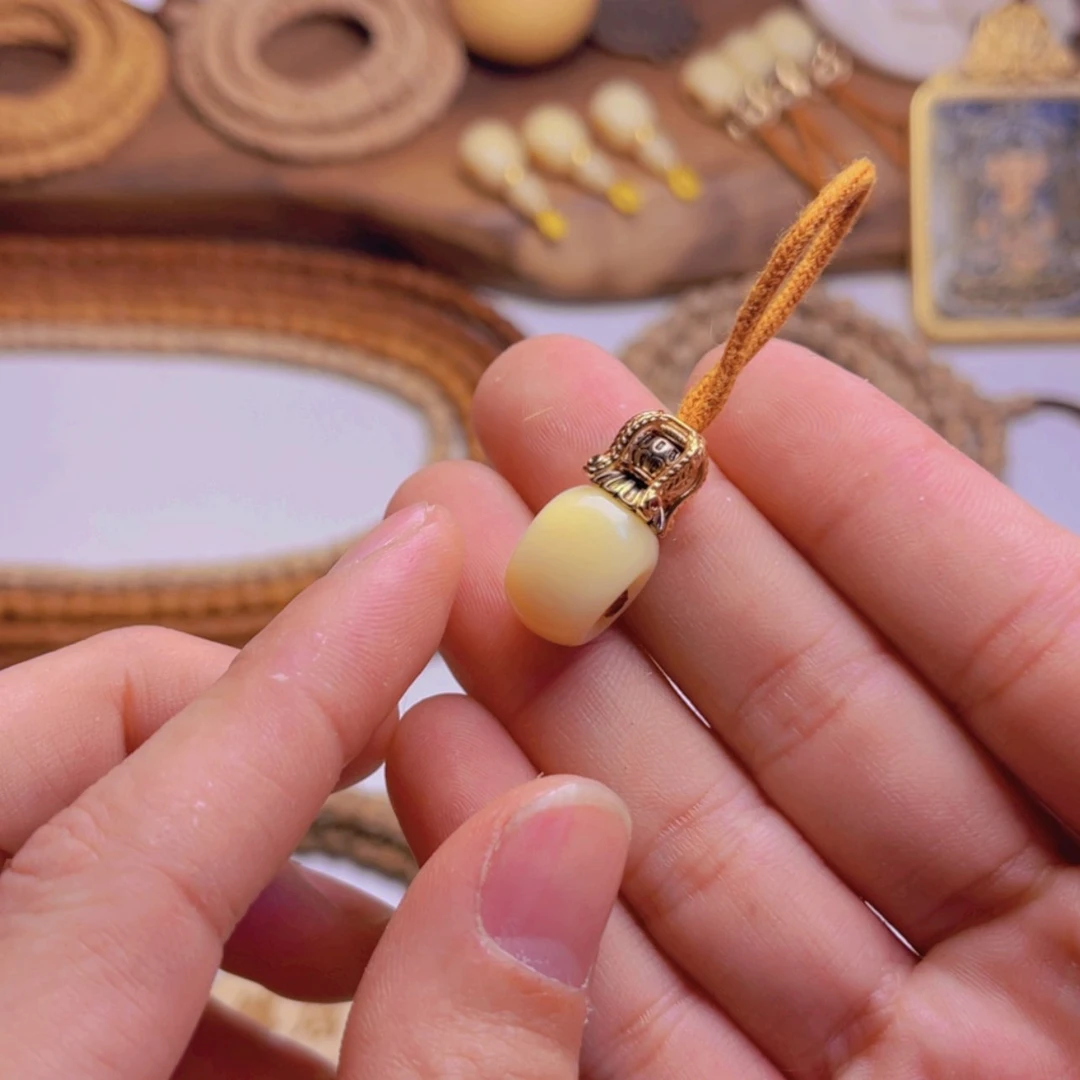 【闪购商品】柏香籽/百香籽吊坠T****A