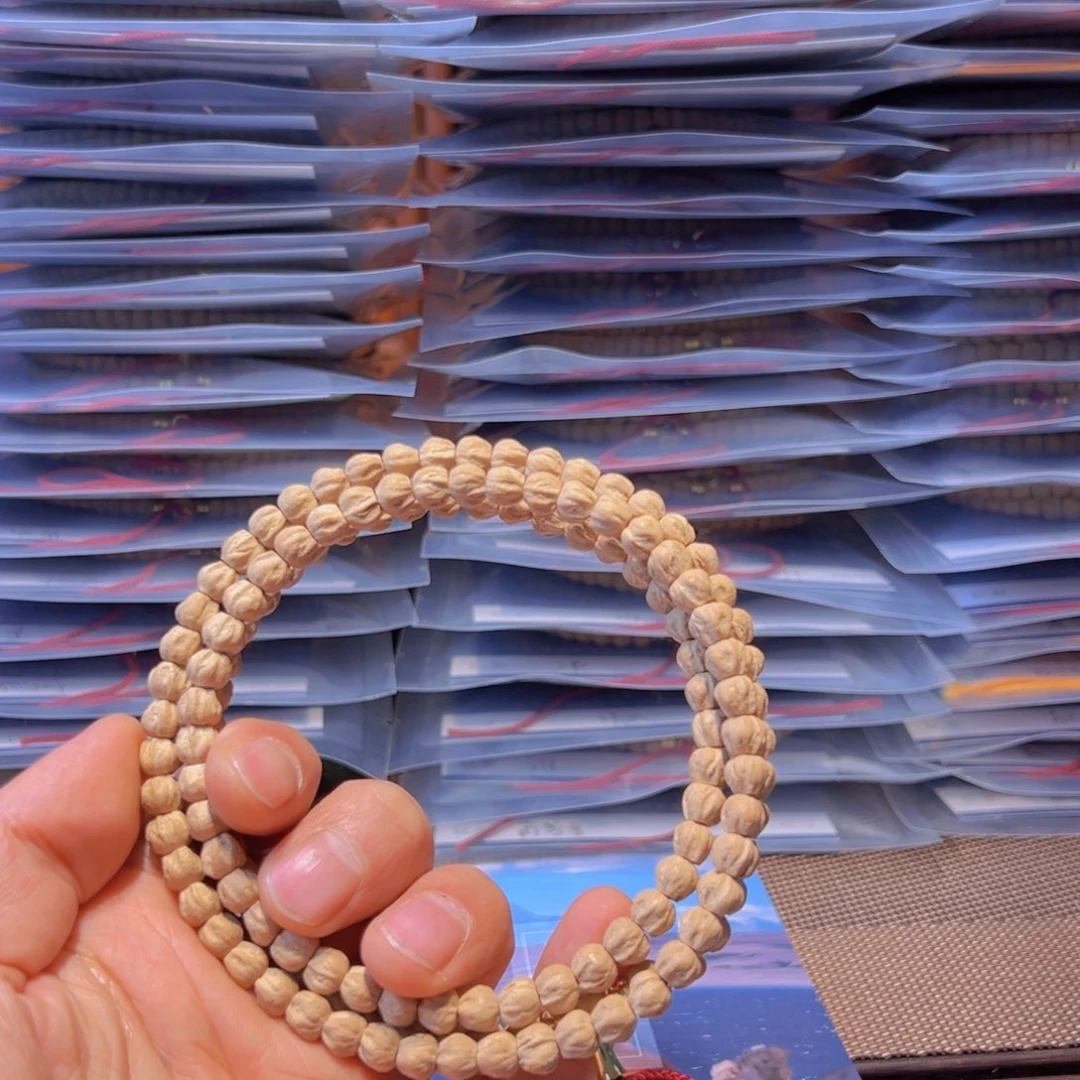 柏香籽/百香籽吊坠呵**呵