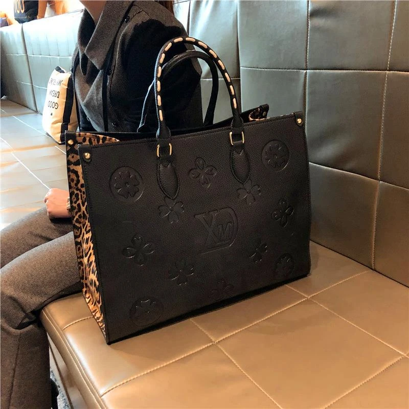 香港正品真皮女包包2025新款潮大容量百搭单肩大包时尚休闲托特包