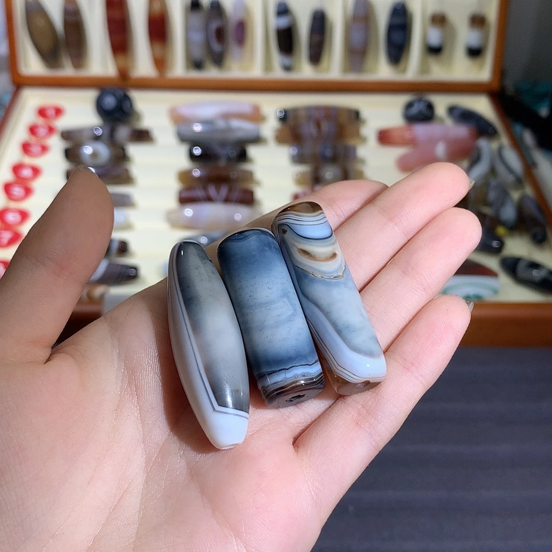 l****玛瑙/玉髓未镶嵌颈饰