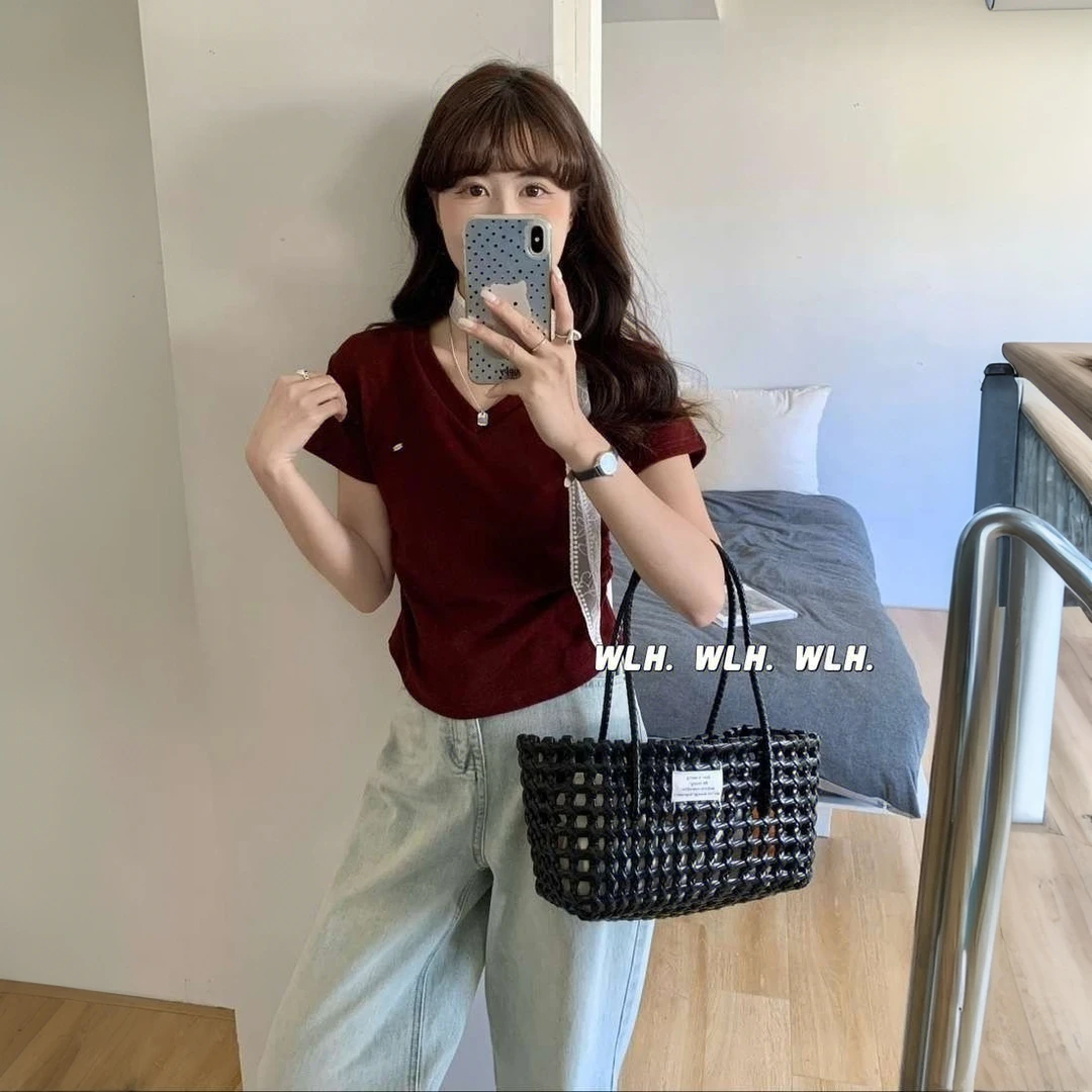 吸汗纽扣小香风刺绣设计感短袖韩版休闲短款夏季V领T恤纯色