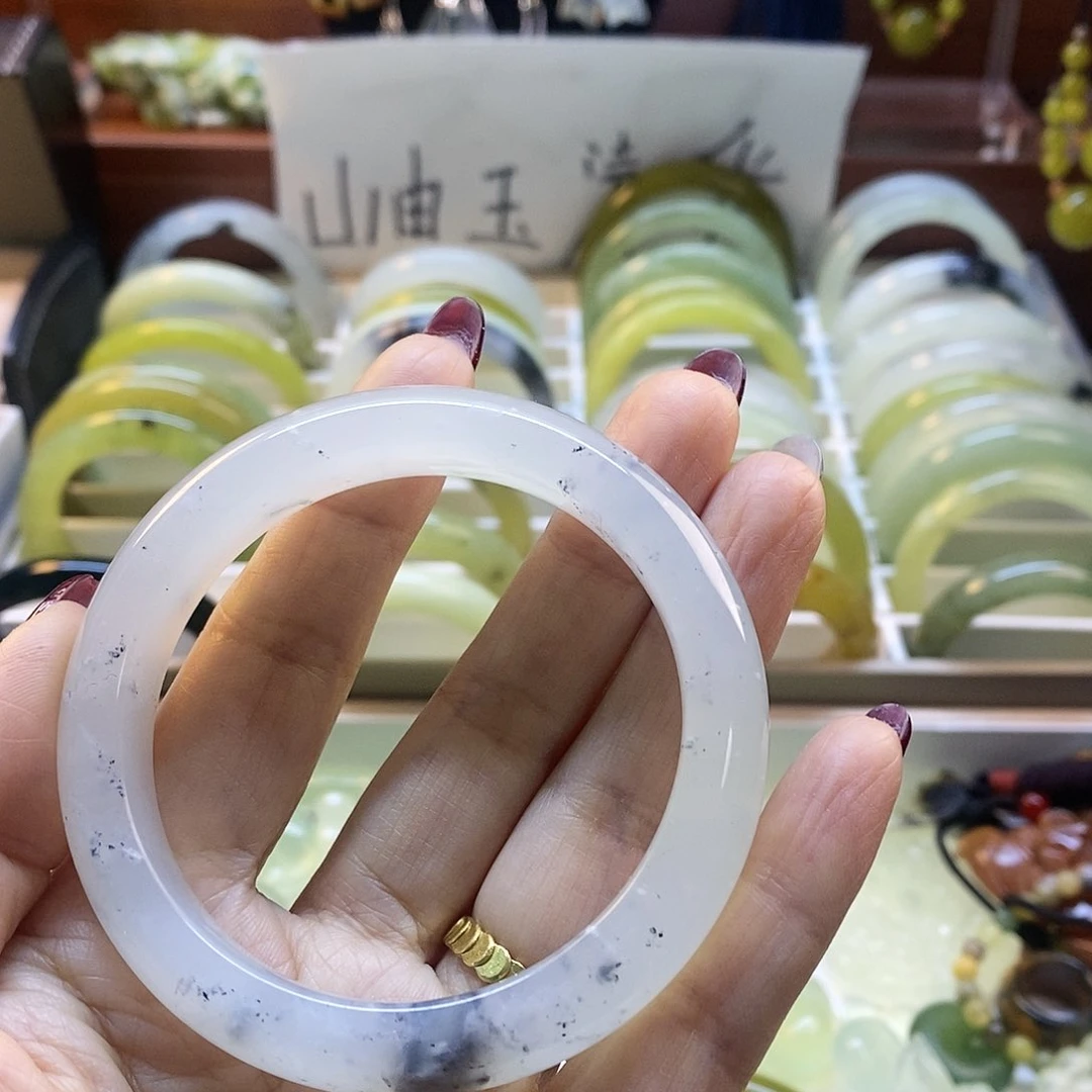 蛇纹石玉手镯未镶嵌青*