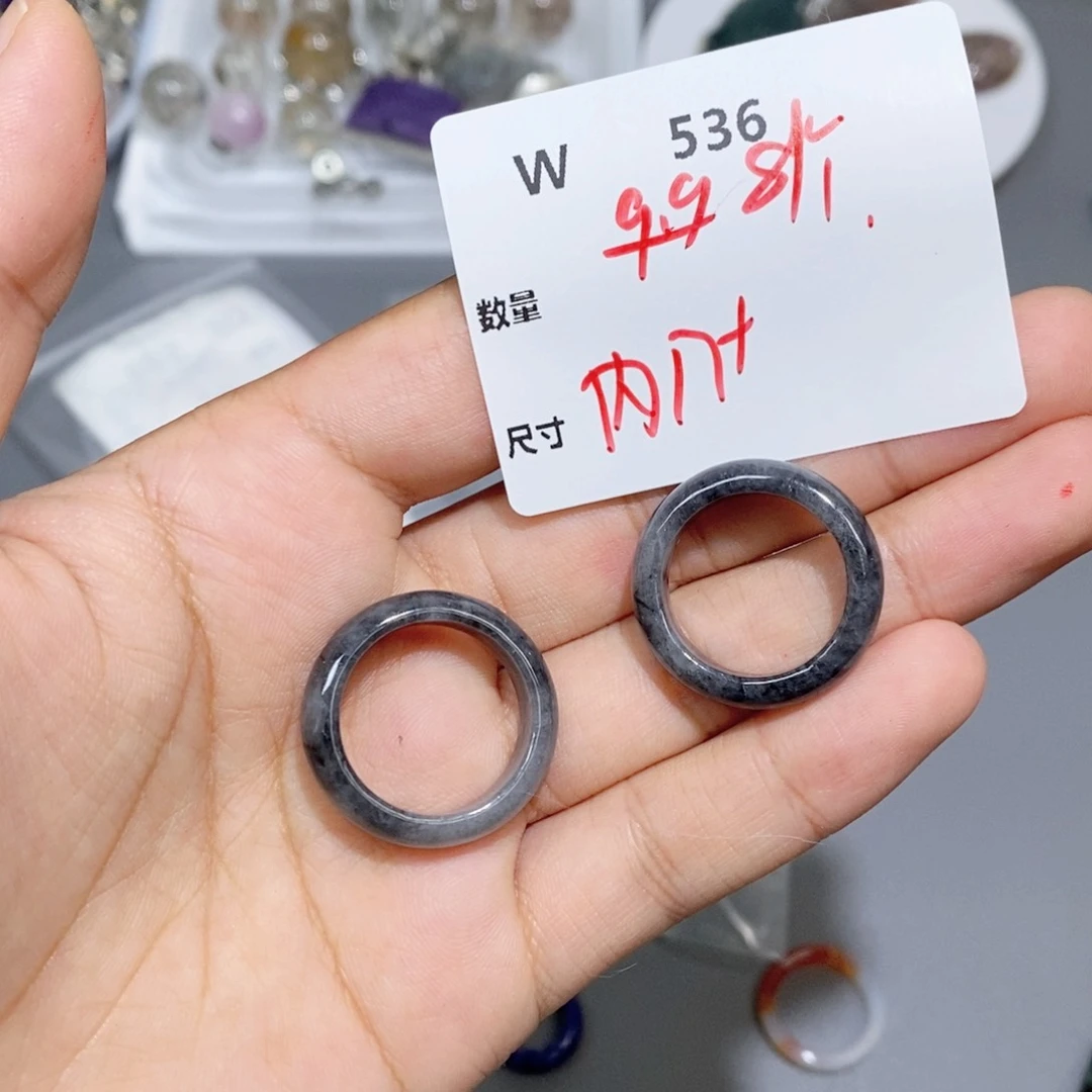 翡翠未镶嵌颈饰W536