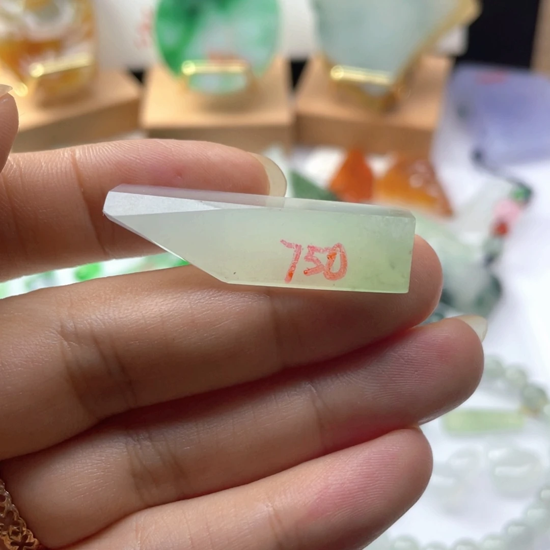 未镶嵌定制翡翠天然缅甸翡翠