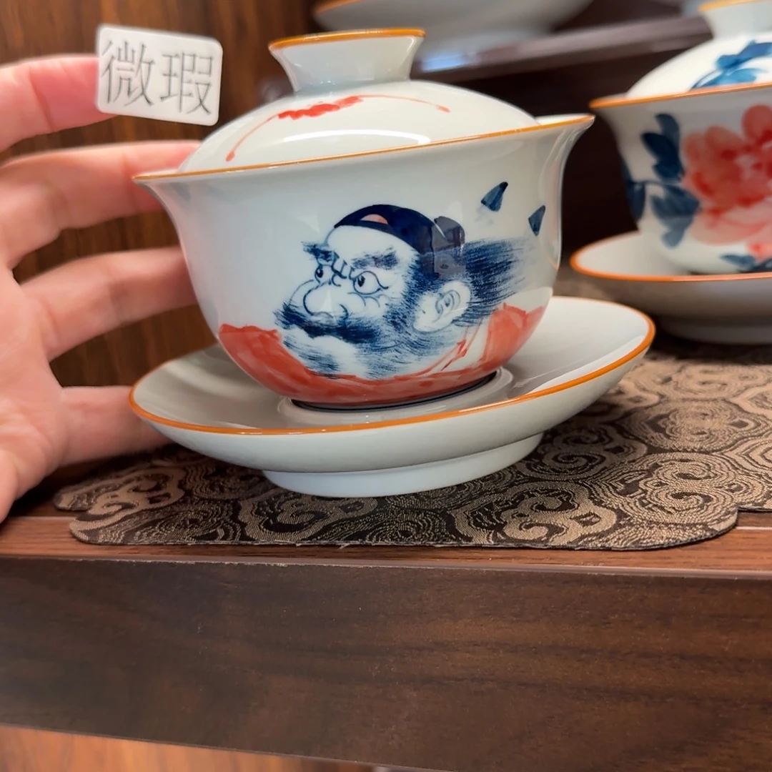 釉下手绘茶具微瑕