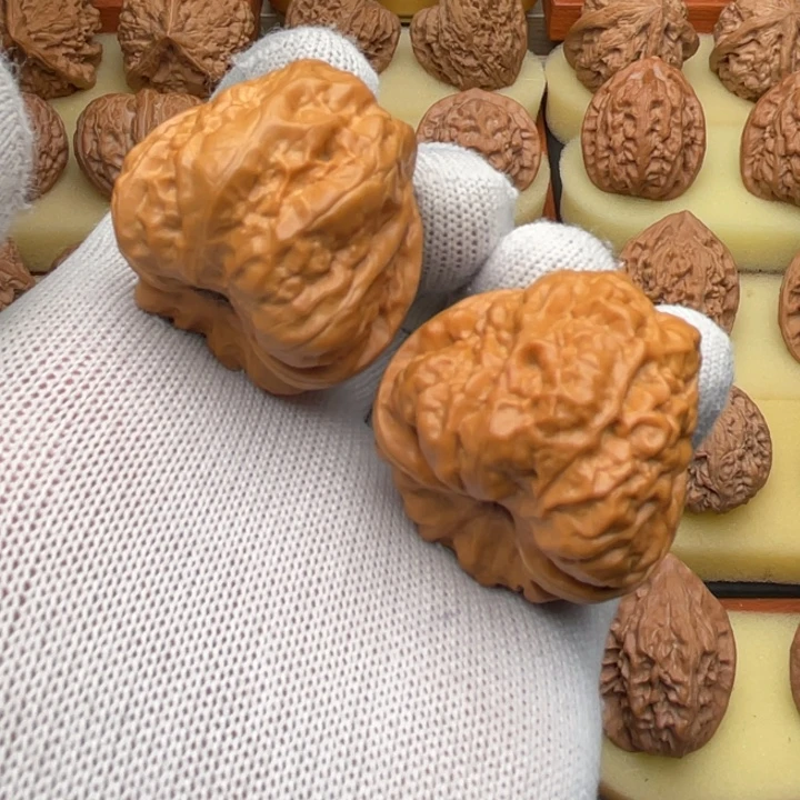 下***茂把件文玩核桃38左右蛤蟆头