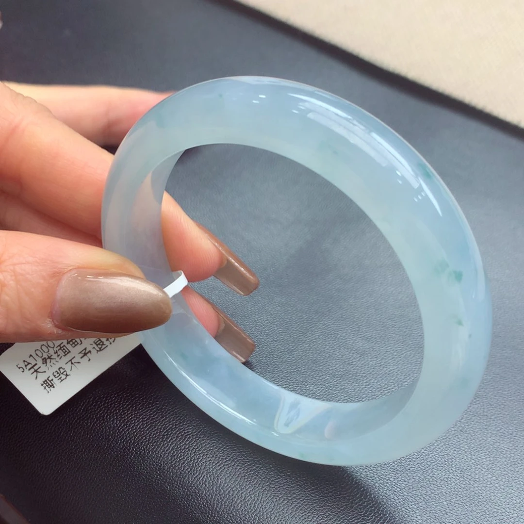 翡翠手镯未镶嵌缅甸翡翠手镯