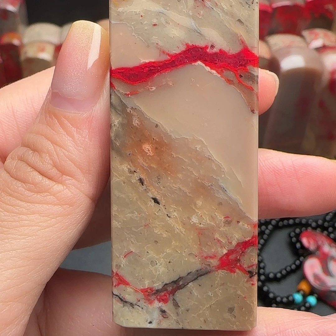 昌化石昌化鸡血石