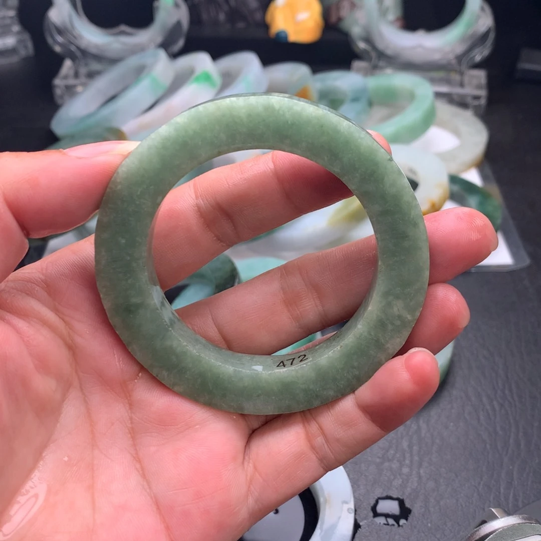 定制翡翠圆条未镶嵌