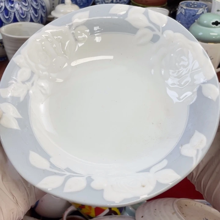 他家瓷器真美…开播了
