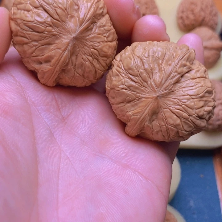 把件文玩核桃43南瓜有一只歪