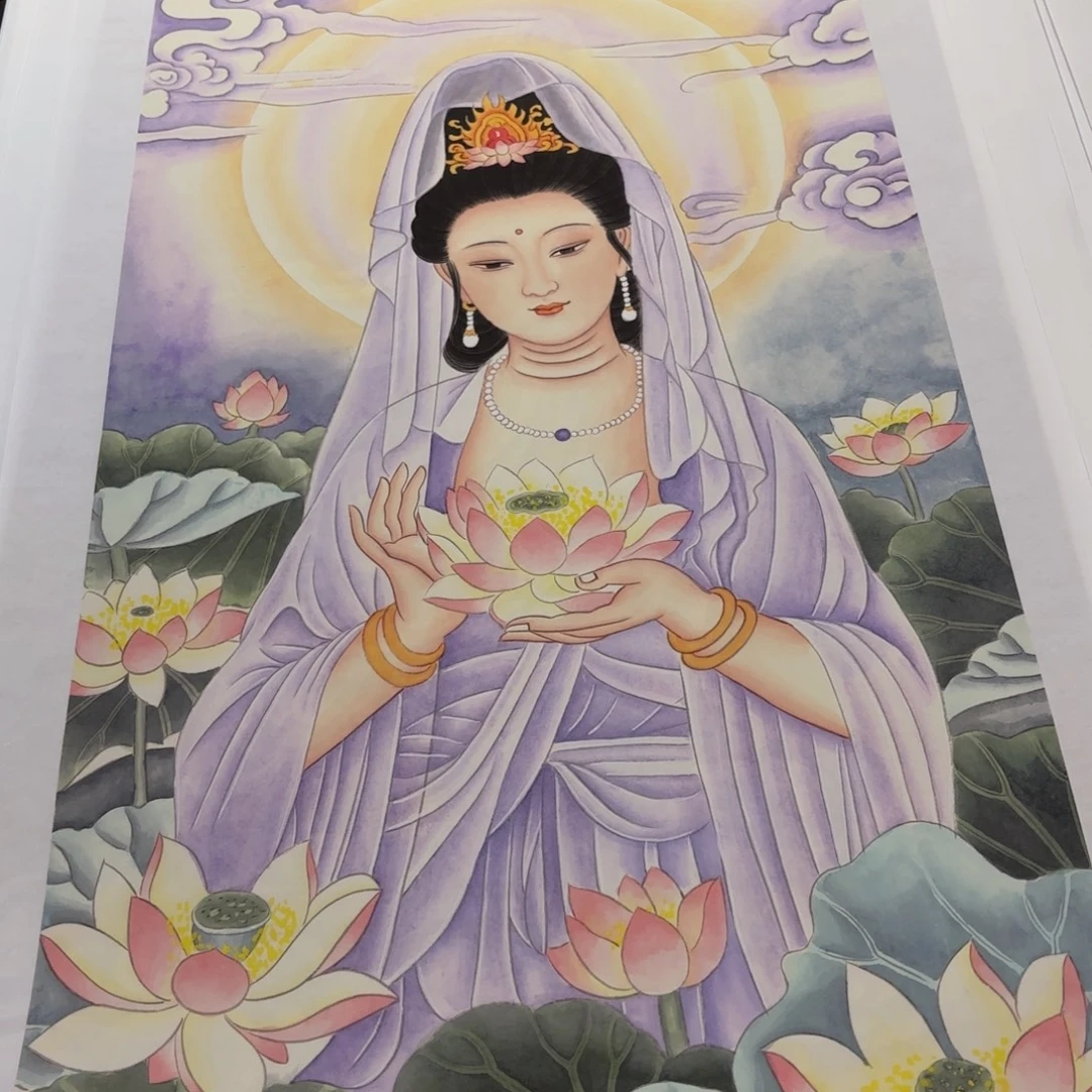 国画四尺三开精品观音