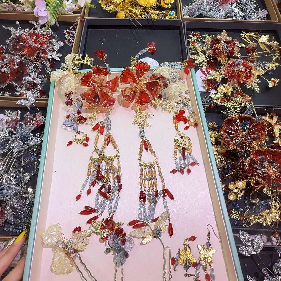 混合材质新娘头饰