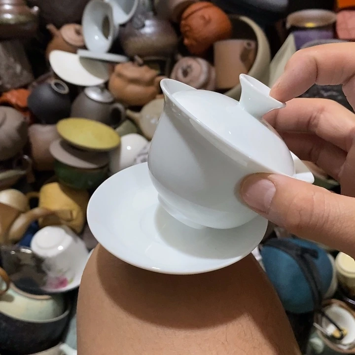 瓷片荷花的小秘密会被我们