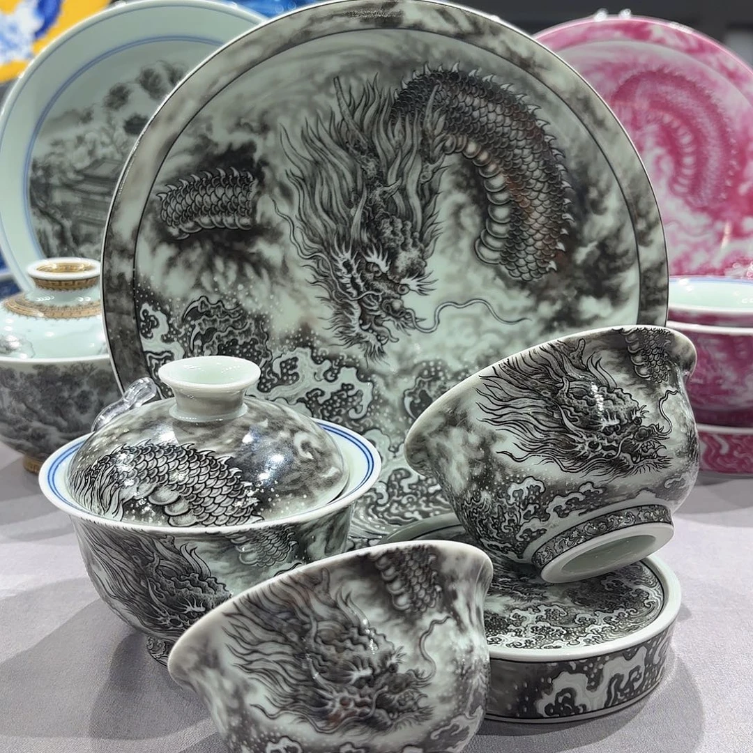 瓷片景德镇瓷器博物陈列中心的藏经者