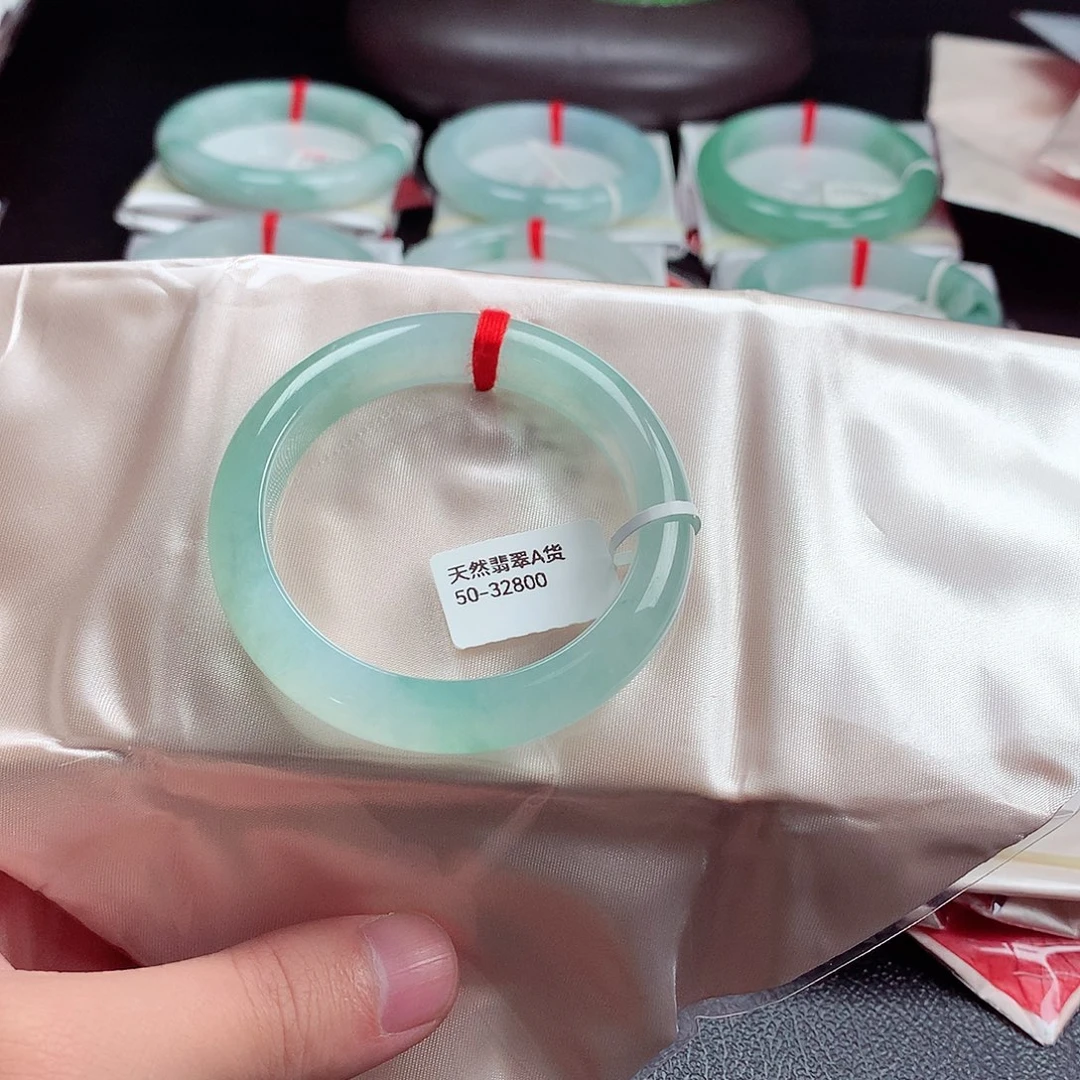 翡翠未镶嵌手镯缅甸翡翠天然手镯